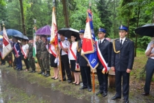 76. rocznica na Brzasku z&nbsp;ogromną burzą i&nbsp;ulewnym deszczem