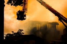 Niebezpieczny pożar jednego z domów przy ul. Spółdzielczej (nowe informacje)