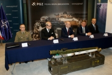 Umowa na Pioruny dla armii podpisana