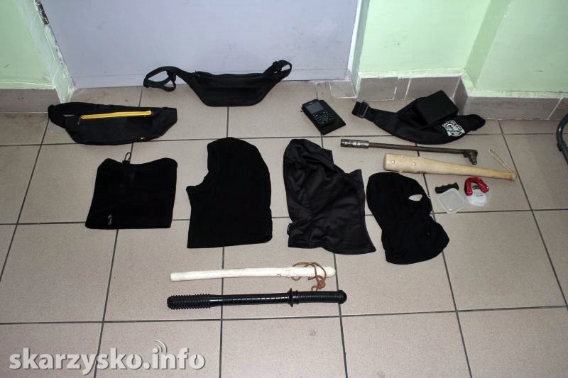 Policjanci zapobiegli prawdopodobnej bójce kibiców
