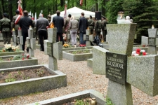 Uroczystości rocznicowe na cmentarzu partyzanckim